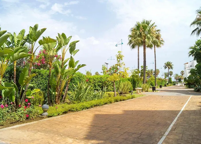 Adelfas By Interhome מארבלה