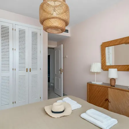 Apartment Adelfas By Interhome *